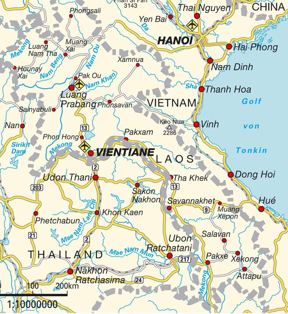 aeroportet në laos hartë